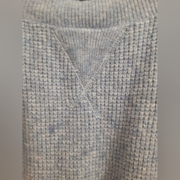 J Crew Women's Merino Wool Blend Perwinkle Blue Long Sleeve Sweater - Picture 4 of 6